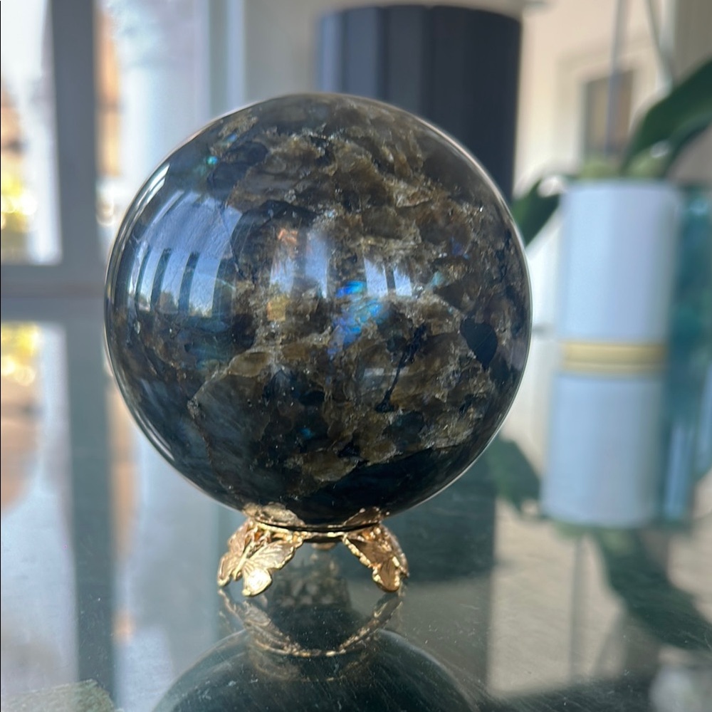 Labradorite Crystal Sphere large - Picture 7 of 12